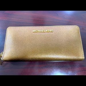 Michael Kors wallet
